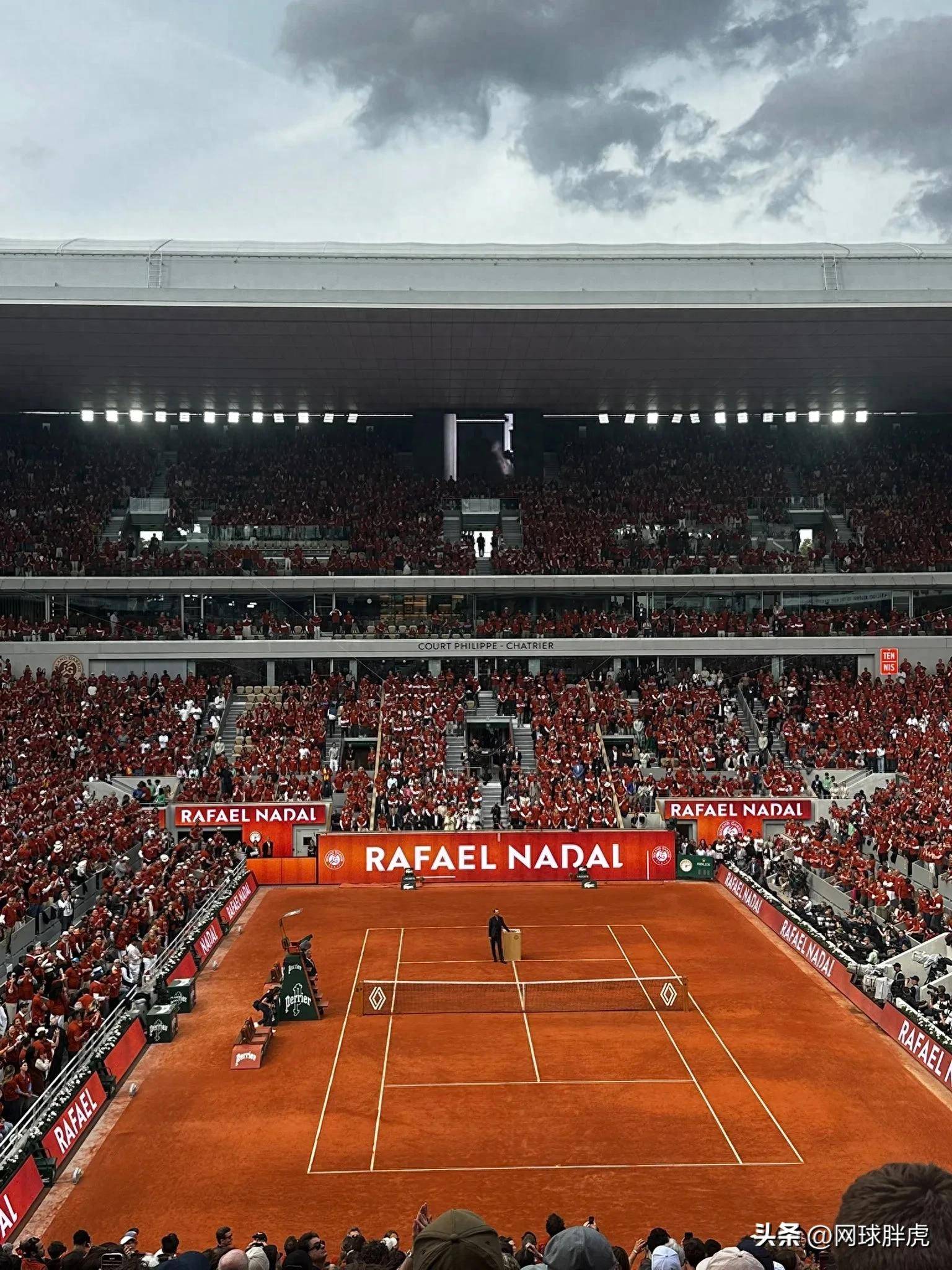 开云体育官方-关于穆雷重返赛场，比赛局势复杂首场状态出色，FPX观众沸腾！的信息-开云体育官方