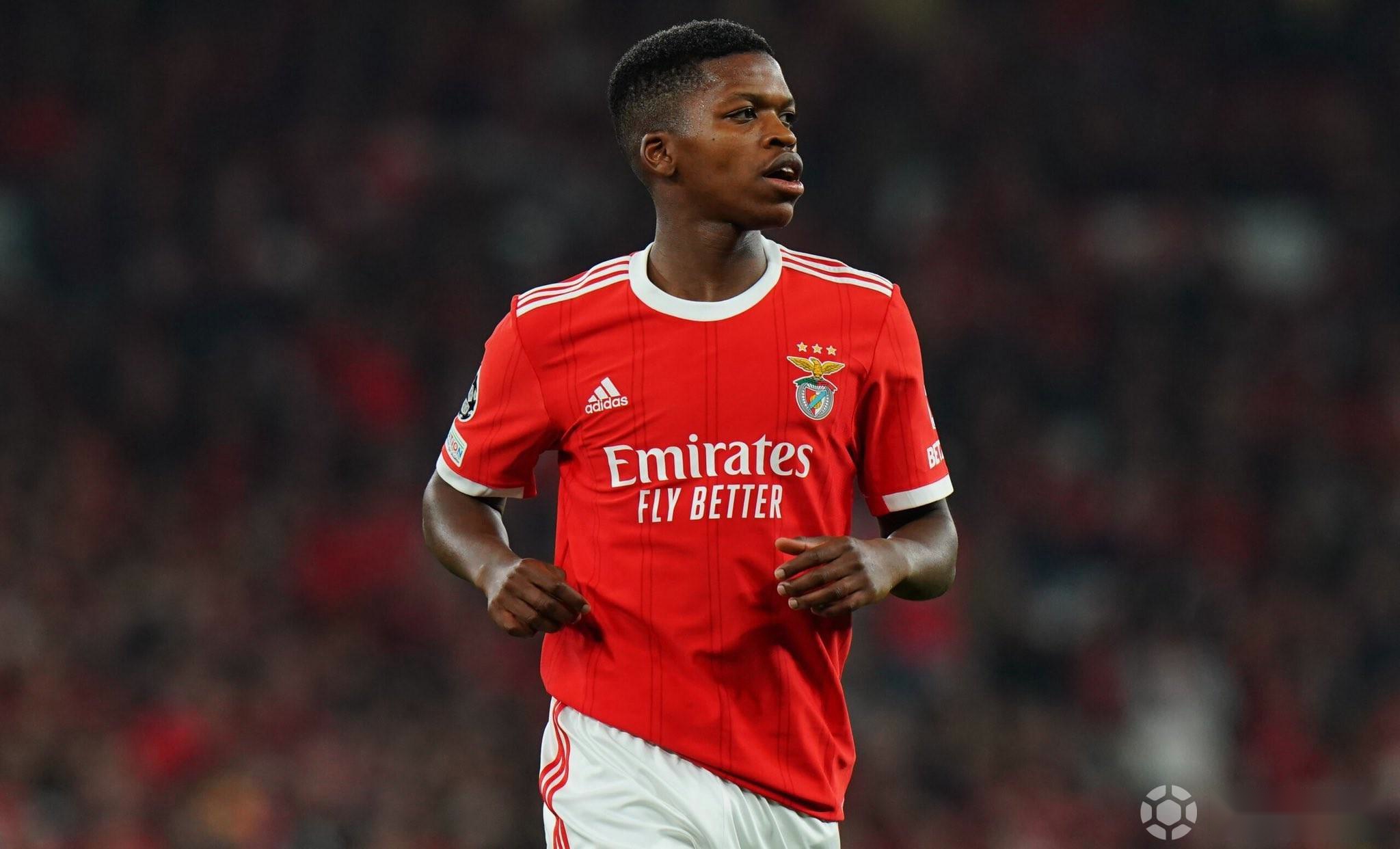 开云手机客户端-巴萨遭遇争议判罚，裁判组回应：执法公正，通过.-开云手机客户端