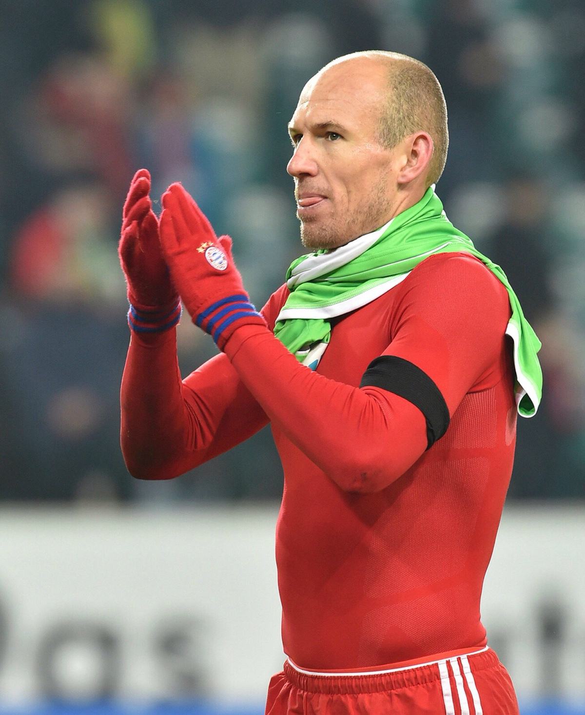 包含拜仁慕尼黑内部会议纪要流出：清晨止住颓势，荷甲使命明确，赛程密集仍需轮换的词条